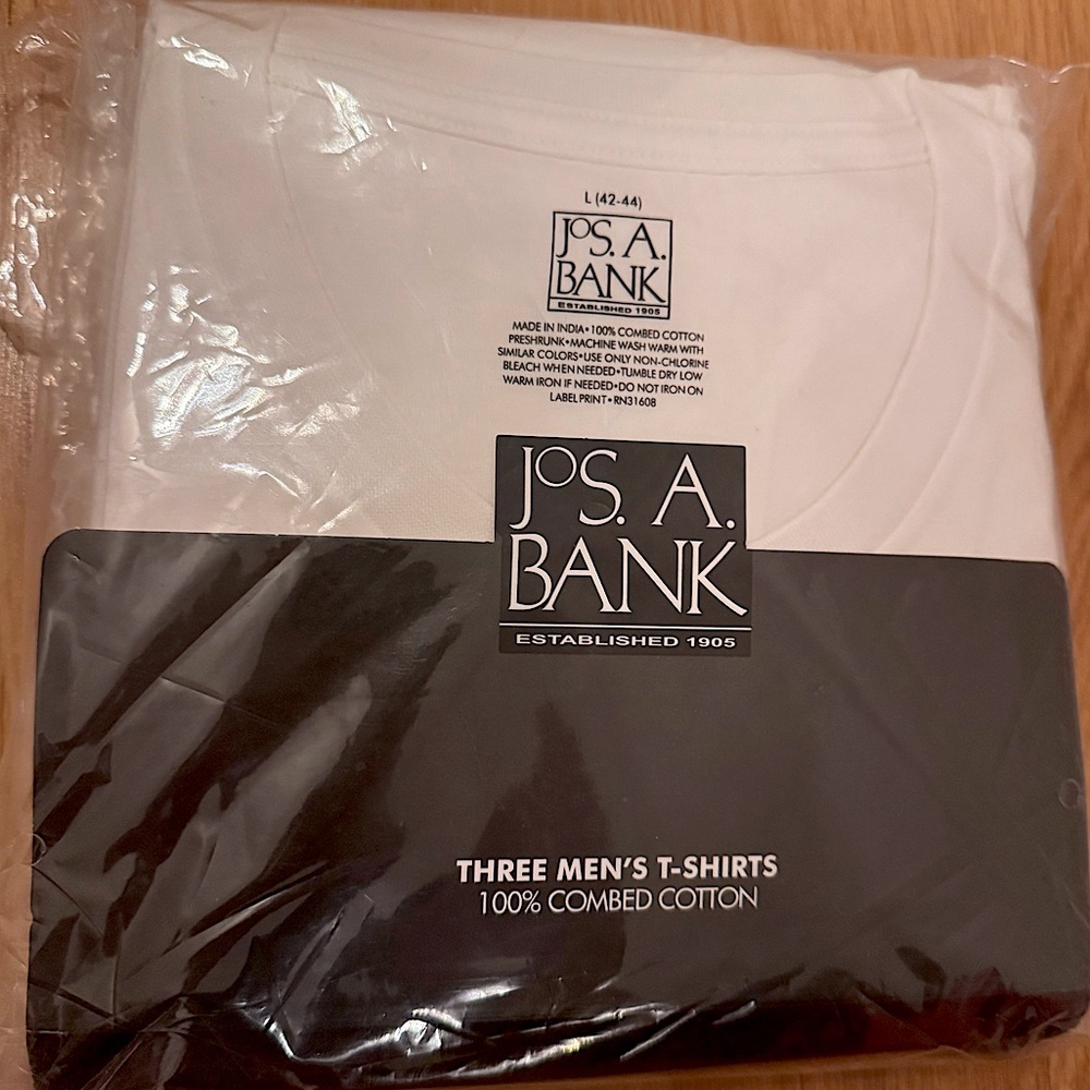 Jos. A. Banks 3-pack T-Shirts